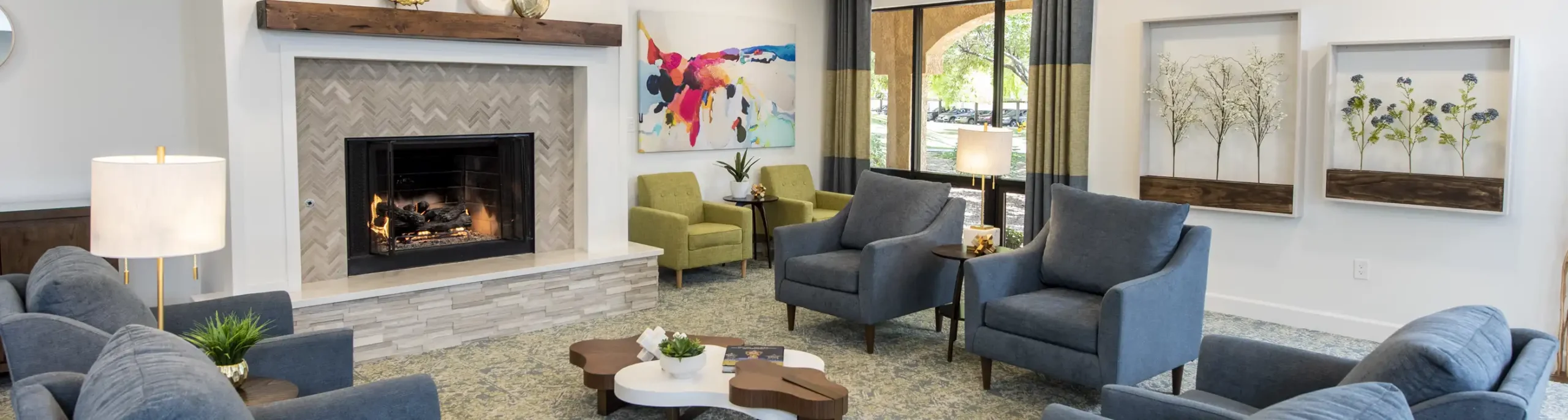 independent living photo of front lobby decor